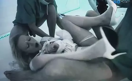 Two Insane Blondes Treated by Doctors